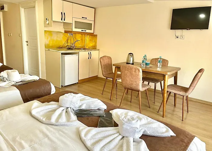 Comfort Nevvaz Suit Taksim 3*