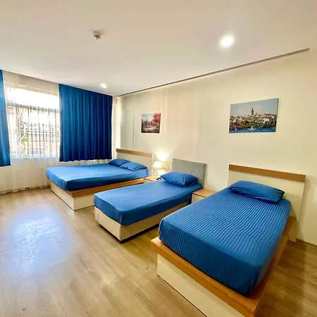Comfort Nevvaz Suit Taksim