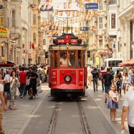 Comfort Nevvaz Suit Taksim ホテル 3*