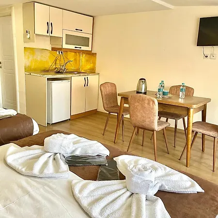 Comfort Nevvaz Suit Taksim 3*