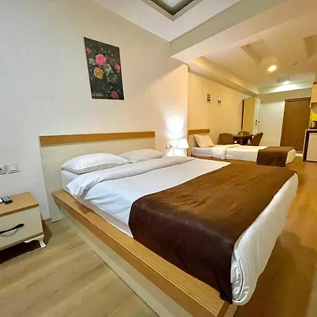 Comfort Nevvaz Suit Taksim