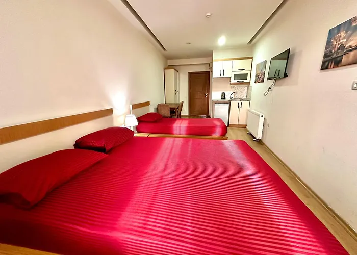 Comfort Nevvaz Suit Taksim 3*